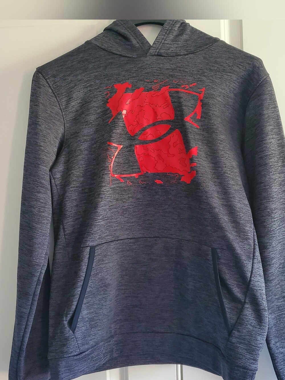 Under Armour UA Boys' XL Loose Coldgear Graphic Logo Hoodie Grey Red Warm Fun